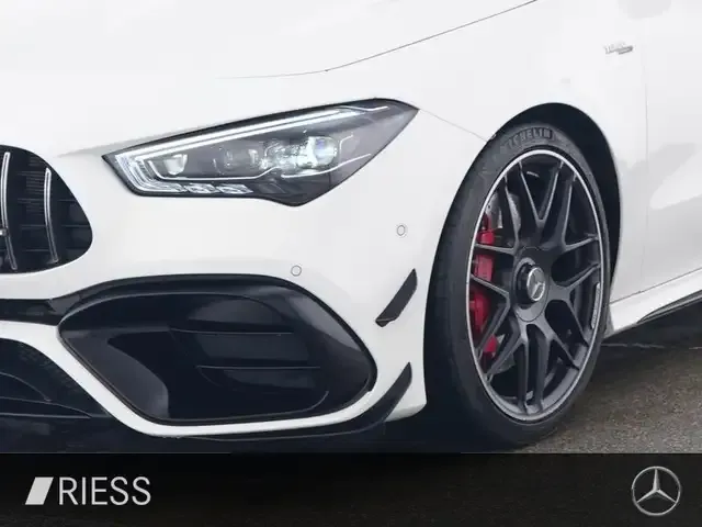 Mercedes-Benz CLA 45 AMG