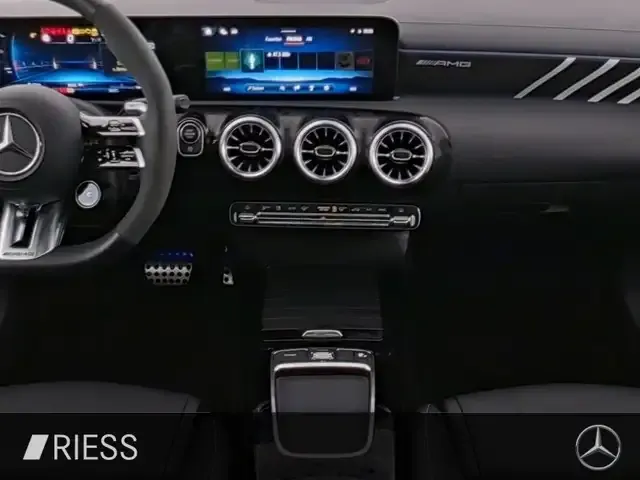 Mercedes-Benz CLA 45 AMG