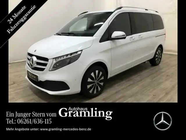 Mercedes-Benz V 220
