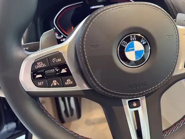 BMW M850