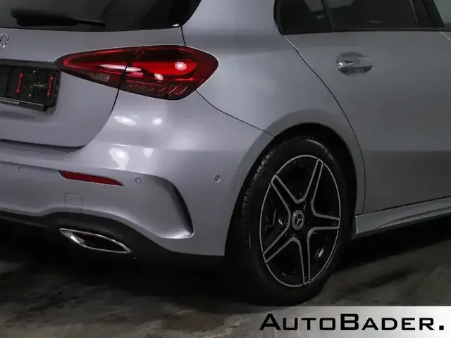Mercedes-Benz A 220