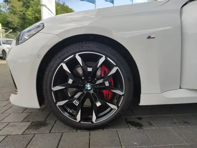 BMW 240