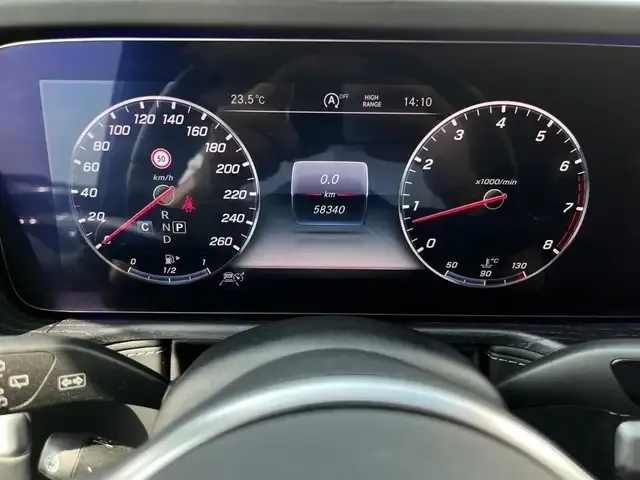 Mercedes-Benz G 500