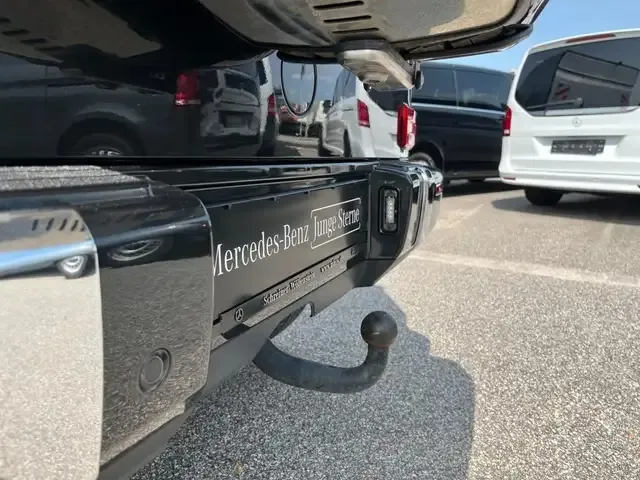 Mercedes-Benz G 500