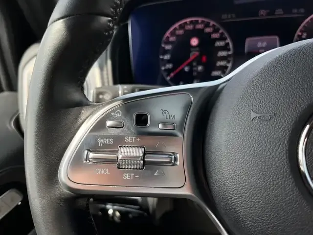 Mercedes-Benz G 500