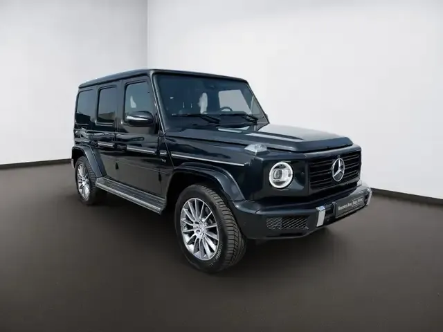 Mercedes-Benz G 500