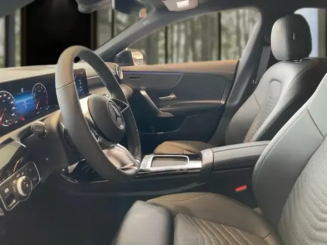 Mercedes-Benz CLA 200