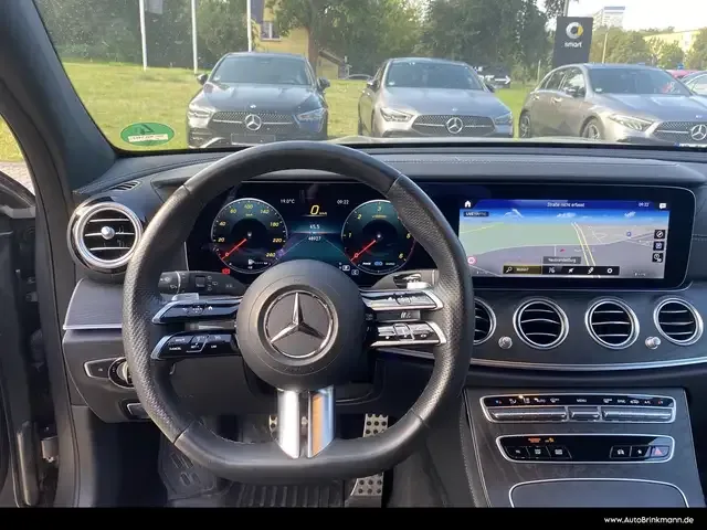 Mercedes-Benz E 220