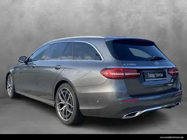 Mercedes-Benz E 220