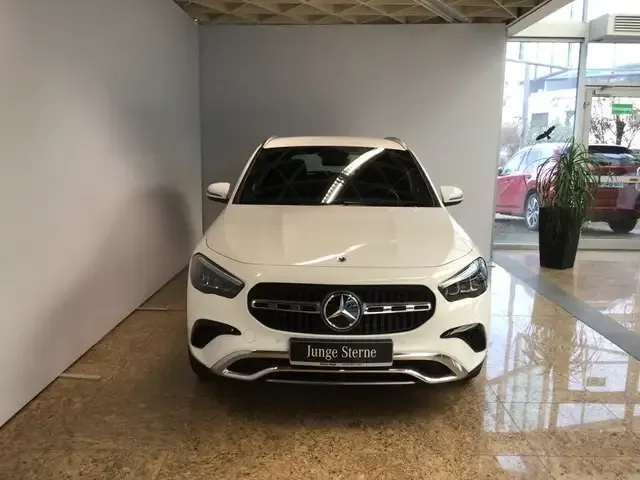 Mercedes-Benz GLA 250