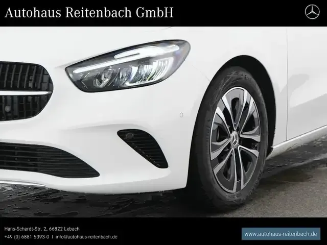 Mercedes-Benz B 180