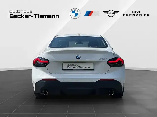 BMW 218