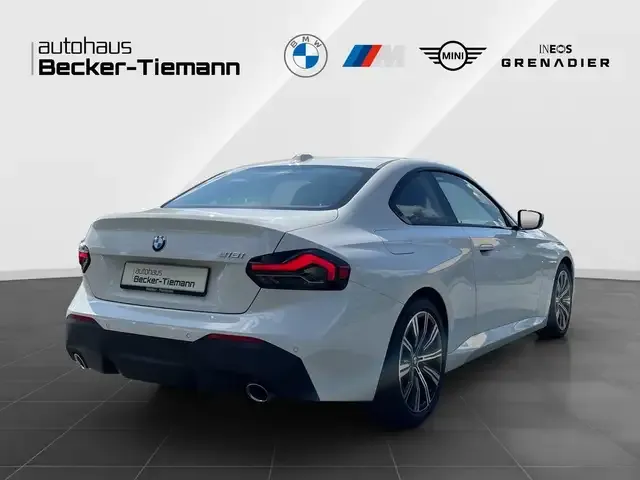 BMW 218