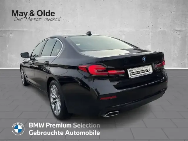 BMW 530