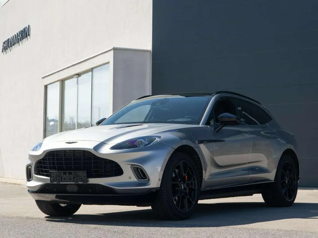 Aston Martin DBX