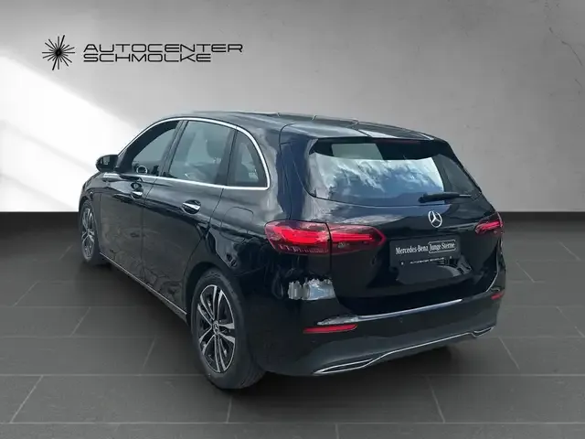 Mercedes-Benz B 200