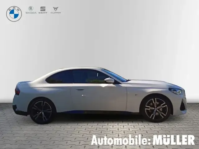 BMW 220