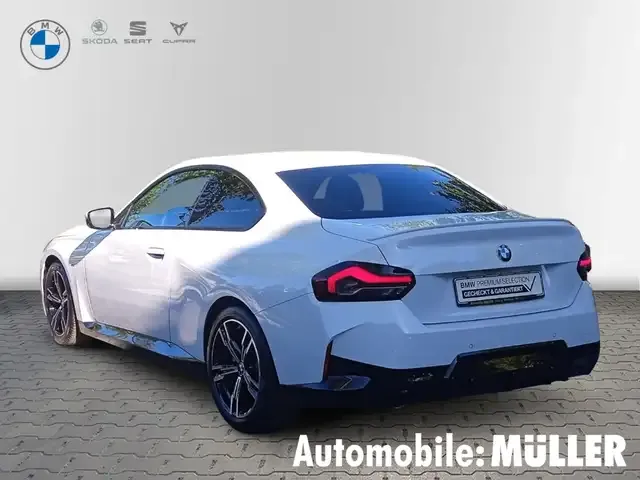 BMW 220