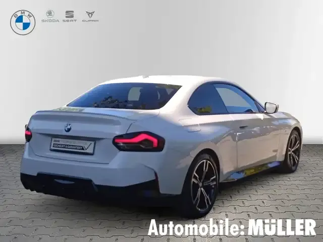 BMW 220