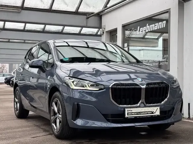 BMW 216