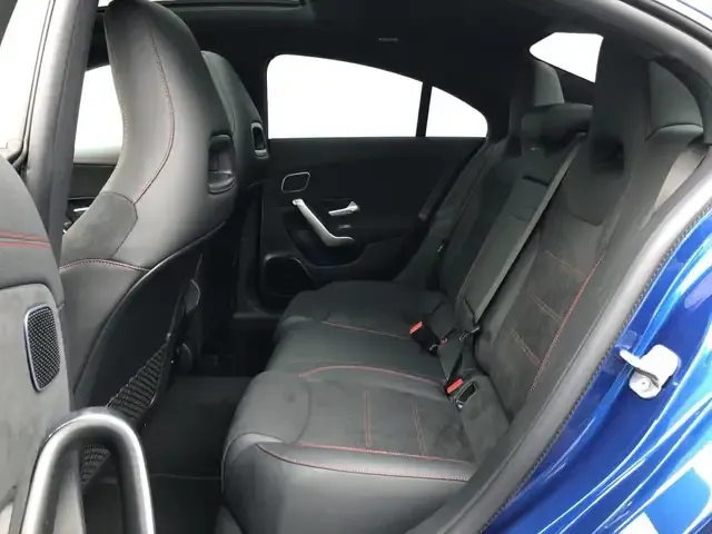 Mercedes-Benz CLA 220