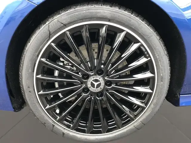 Mercedes-Benz CLA 220