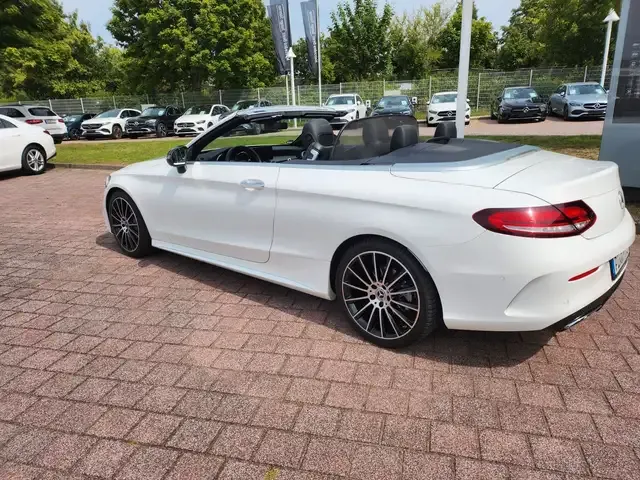 Mercedes-Benz C 220