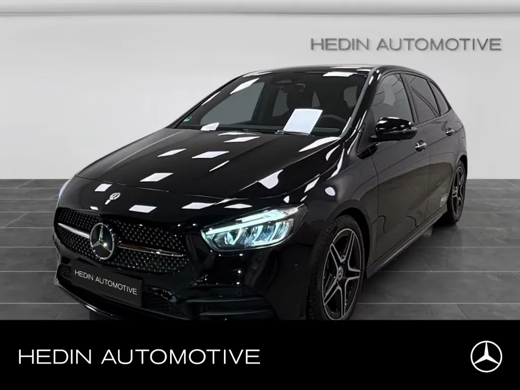 Mercedes-Benz B 180