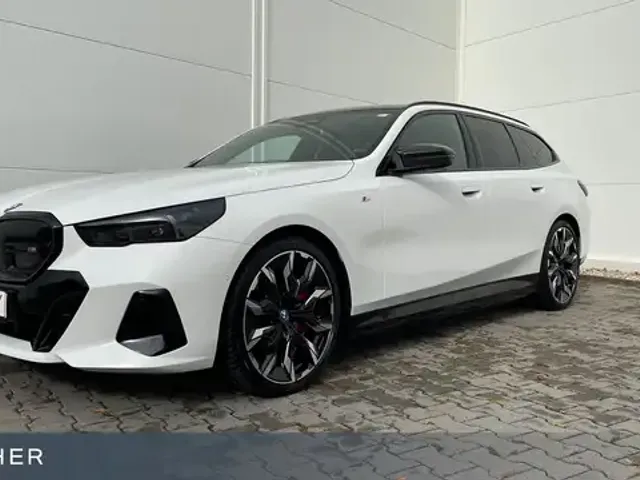 BMW i5