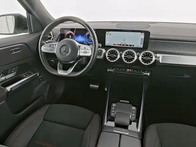 Mercedes-Benz EQB 300