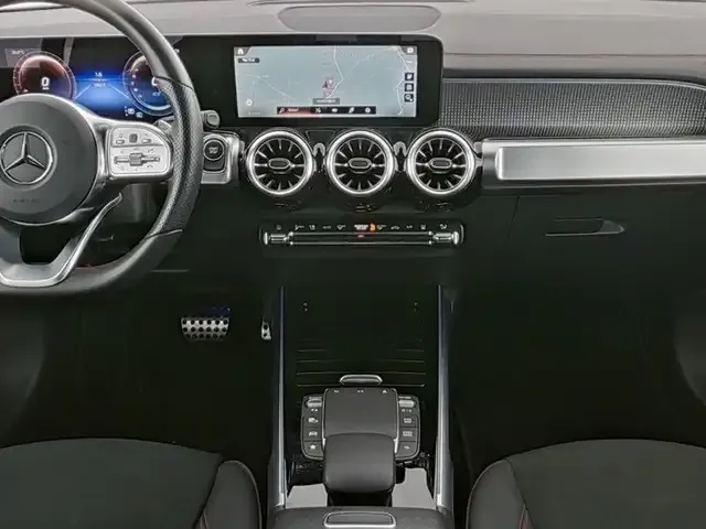 Mercedes-Benz EQB 300