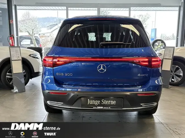 Mercedes-Benz EQB 300