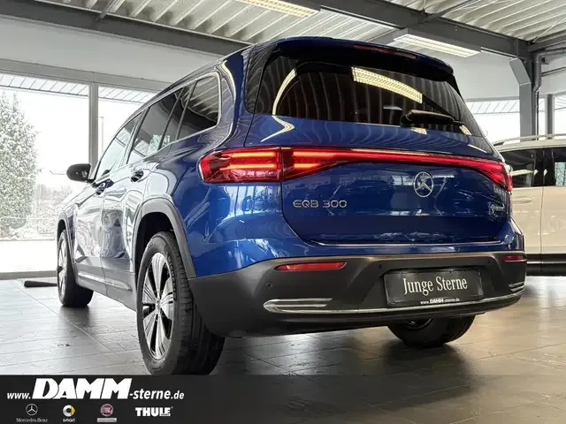 Mercedes-Benz EQB 300