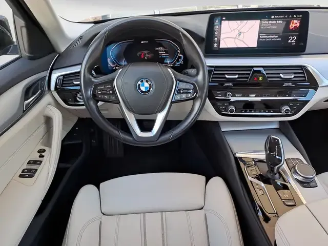 BMW 545