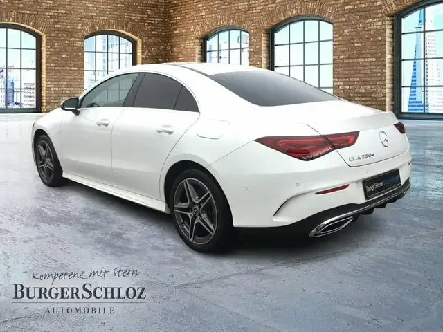 Mercedes-Benz CLA 250