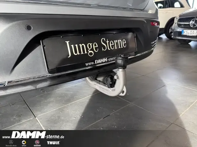 Mercedes-Benz EQB 300