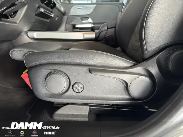 Mercedes-Benz EQB 300