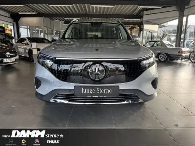 Mercedes-Benz EQB 300