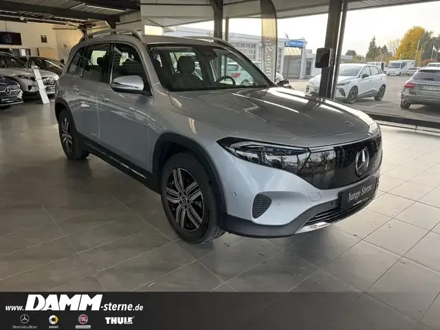 Mercedes-Benz EQB 300