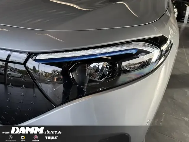 Mercedes-Benz EQB 300