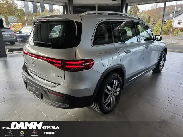 Mercedes-Benz EQB 300