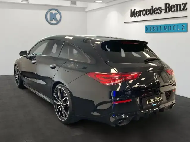 Mercedes-Benz CLA 35 AMG