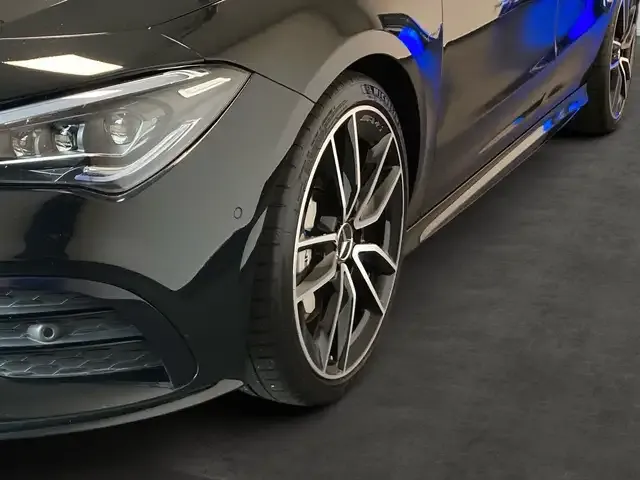 Mercedes-Benz CLA 35 AMG