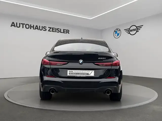 BMW 220