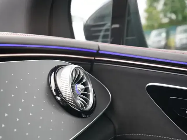 Mercedes-Benz EQE 350