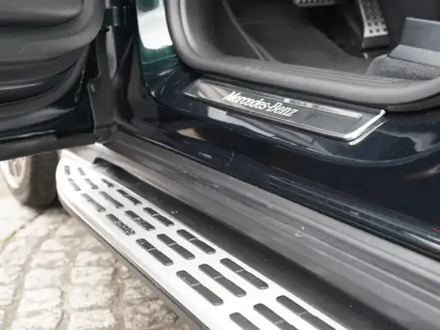 Mercedes-Benz EQE 350