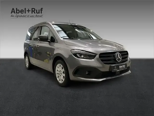 Mercedes-Benz Sonstiges