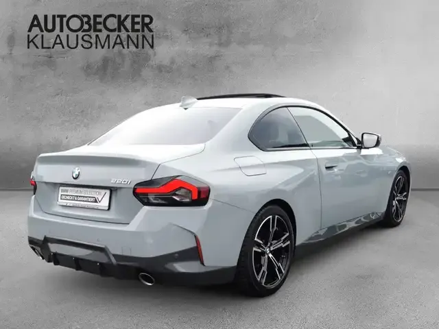 BMW 220