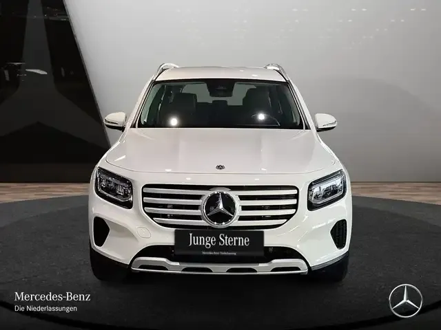 Mercedes-Benz GLB 180