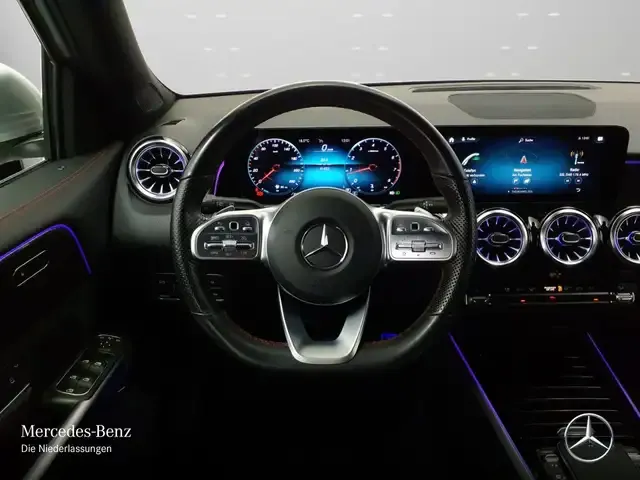 Mercedes-Benz GLB 200